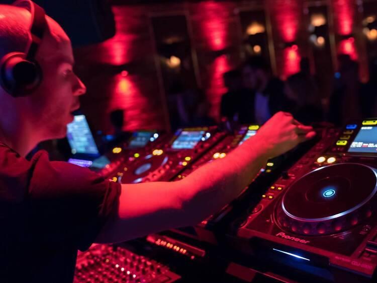 How to Choose the Best DJ Services in Montreal for Your Event